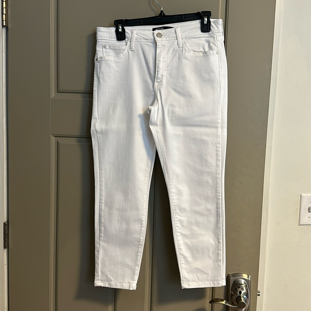 Just Black Size 29P White Jeans